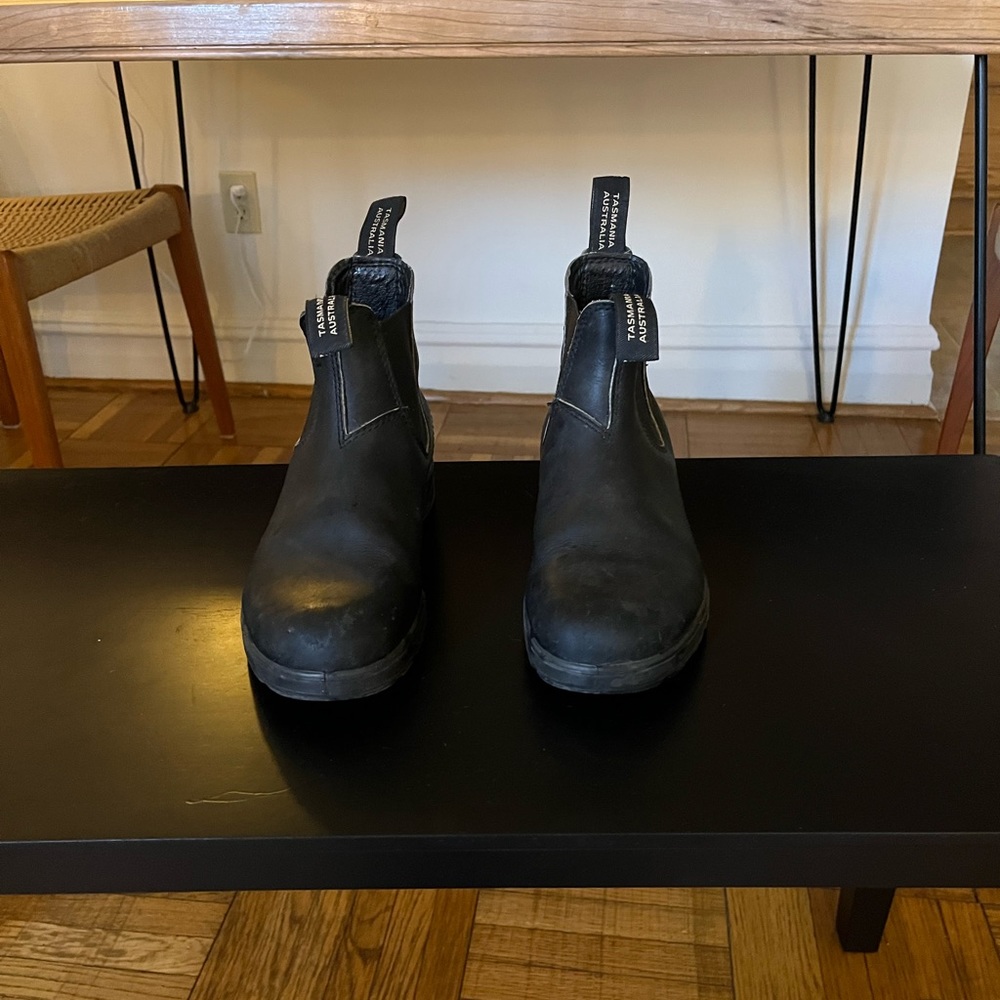 Blundstone 510 (unisex 4, fits like women’s 7)